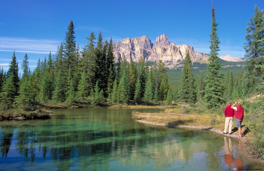 Hi Castle Mountain - Hostel Bagian luar foto
