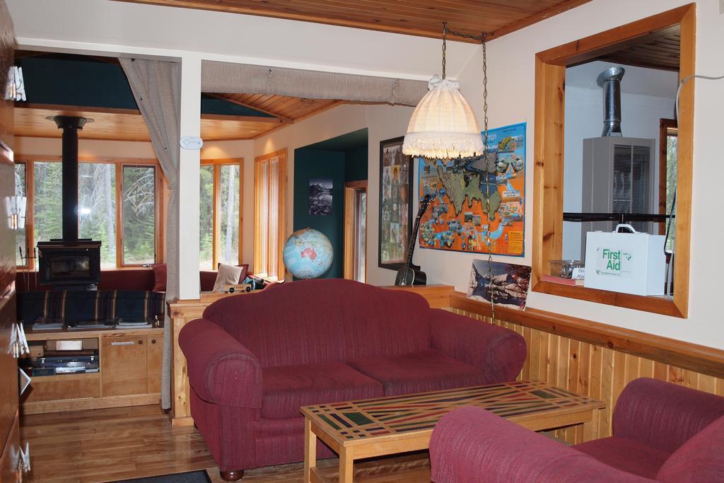 Hi Castle Mountain - Hostel Bagian luar foto